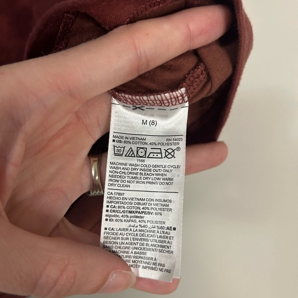 Boy’s Old Navy Tie-Dye T-Shirt - Maroon, Size M(8) - Picture 3 of 4